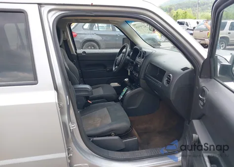 2014 Jeep Patriot Sport z USA, uszkodzony, nr VIN 1C4NJPBB7ED773445